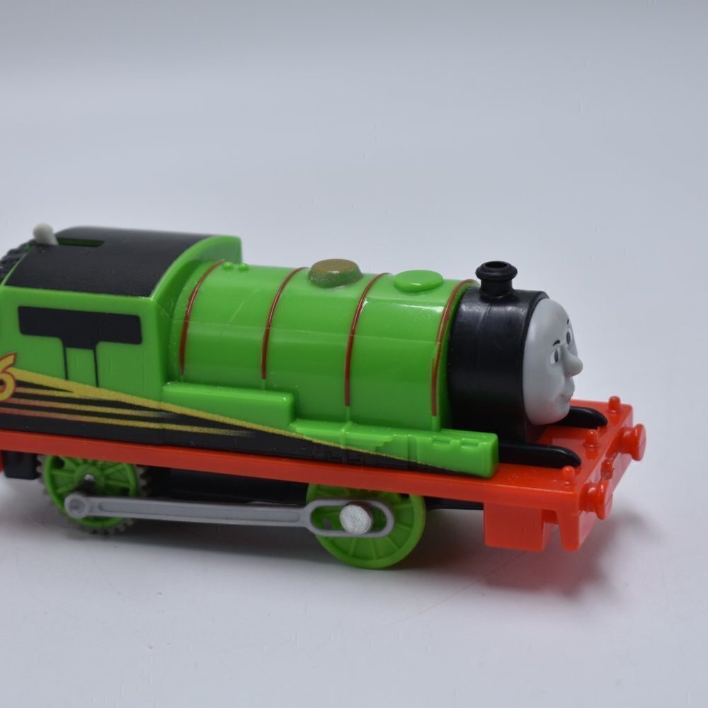 Motorized Trackmaster Thomas Friends Train Tank Engine Streamlined Racing Percy - Picture 3 of 6